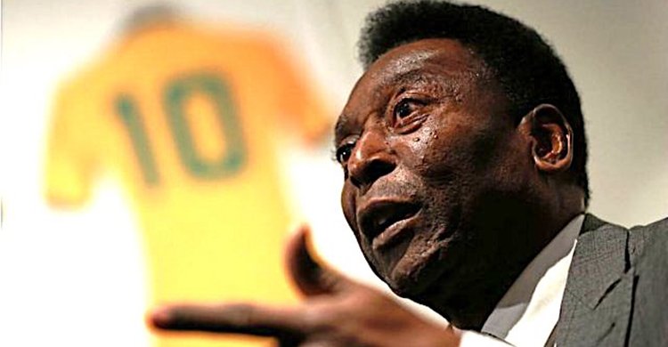 ফুটবলার নয়, পাইলট হতে চেয়েছিলেন পেলে